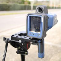 Un policía con un radar móvil puso más de 4.000 multas en menos de un año. La justicia ha dicho a los conductores que las rompan porque era corrupto