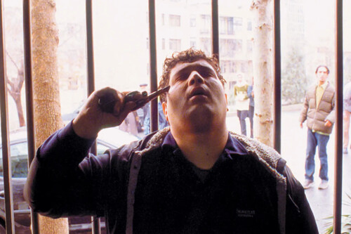 22 años después se estrena 'Crimson Gold', un extraordinario drama criminal que fue prohibido en su país: una colaboración de dos cineastas imprescindibles