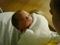 La importancia de hablarle al bebé prematuro