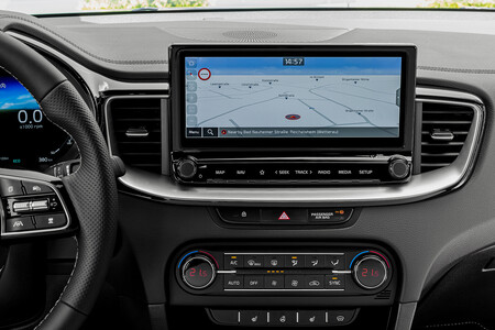 Kia XCeed Hybrid GT Line pantalla