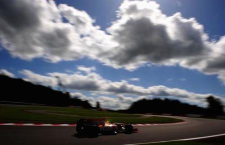 Fernando Alonso no tuvo su día en Spa