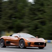 Felipe Massa conduce el Jaguar C-X75 concept 