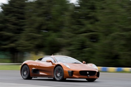Felipe Massa conduce el Jaguar C-X75 concept