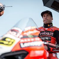 Álvaro Bautista confirma que no se quiere retirar tras ser despedido por Ducati, y la salvación podría pasar por Honda y MotoGP 
