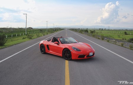 Porsche 718 Boxster S, a prueba: cuando el turbocargador hace olvidar el purismo y la tradición