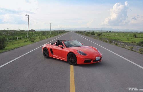 Porsche 718 Boxster S, a prueba: cuando el turbocargador hace olvidar el purismo y la tradición