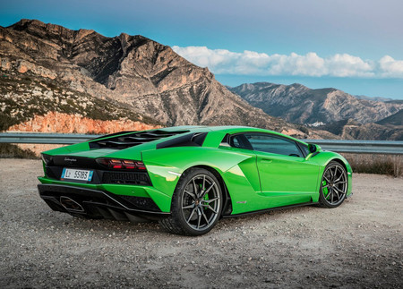 Lamborghini Aventador S