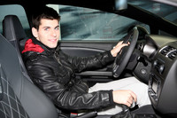 Jaime Alguersuari recibe un SEAT León Cupra R