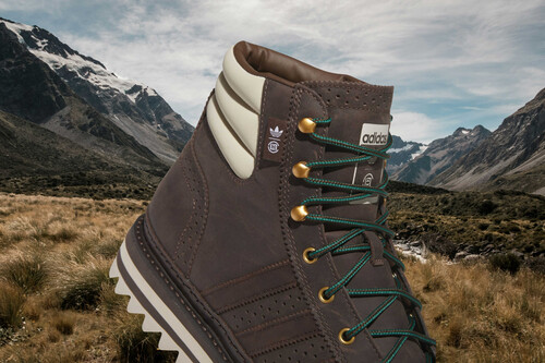 Parecen Unas Zapatillas Retro Pero Estas Botas De Adidas Y Clot Se Inspiran En El Senderismo En Clave Vintage Para Elevar Tu Look A La Altura De Las Montanas