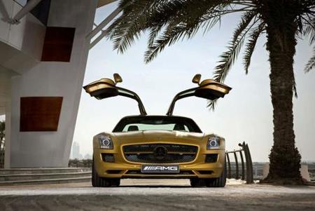 Mercedes SLS AMG Gold Desert Edition