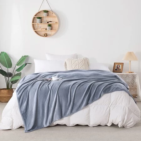 Nueve mantas, de las más vendidas en Amazon, para decorar el dormitorio y mejorar su confort y calidez