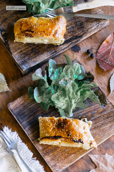 Hojaldre de queso Brie y mermelada. Receta de Año Nuevo
