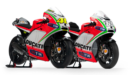 Presentación de la Ducati Desmosedici GP12 y el equipo al cargo