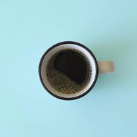 Todos aqueles cafés que você toma logo de manhã não são em vão: a ciência sabe que eles previnem a demência 