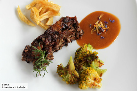 Lingotes de rabo de toro con su guarnición. Receta de Navidad