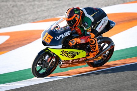 Andrea Migno consigue su primera pole en Moto3 para negar la tercera consecutiva de Marcos Ramírez