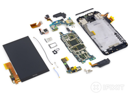 Las complicaciones para abrir y reparar un HTC One M9, según iFixit