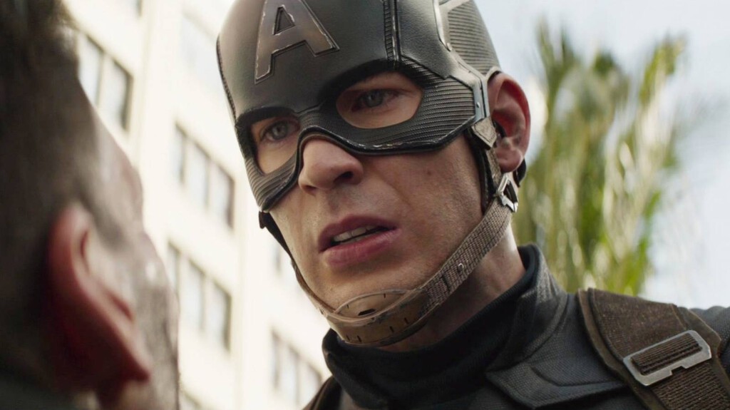 Chris Evans, el inolvidable Capitán América en Marvel, cambia radicalmente de opinión sobre lo que ocurre en 'Civil War': "Sé que sonará polémico"