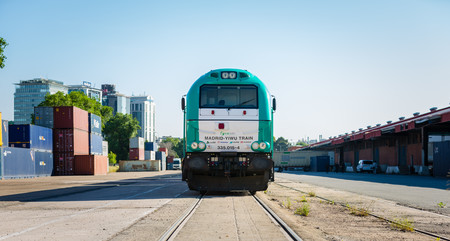 El tren más largo del mundo (China-España) llevará un vagón turístico