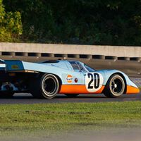 Este humorista es tan amante de los coches y tan rico que no ha soltado el Porsche 917K que usó Steve McQueen en 'Le Mans' ni por 25 millones