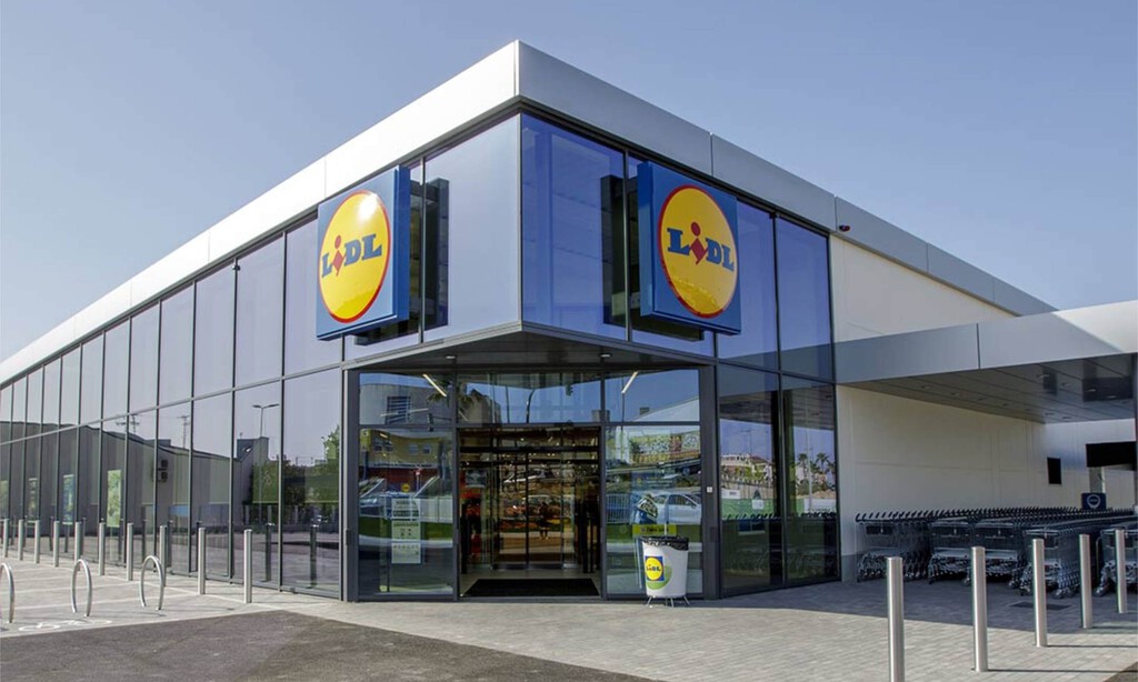 El lunes 4 de mayo llega a Lidl este toldo ajustable que se instala sin taladros y por menos de 55 euros