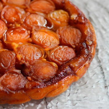 Cómo hacer una tarta tatin de albaricoques para dejar a todos con la boca abierta