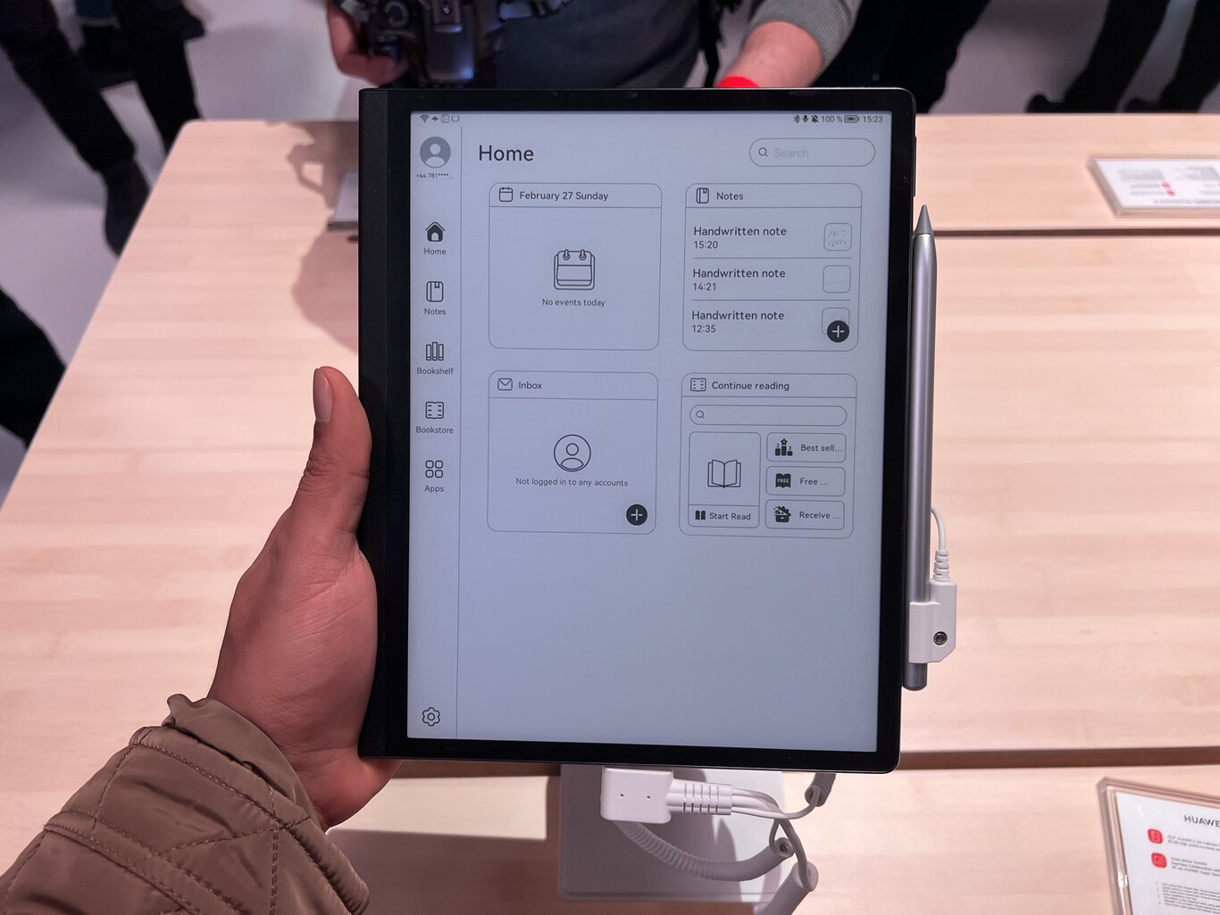 Huawei MatePad Paper, primeras impresiones una noche loca entre un