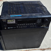 Encontró un PC Gaming en la calle y el tesoro no era ese, sino el aparato con 21 años que estaba encima