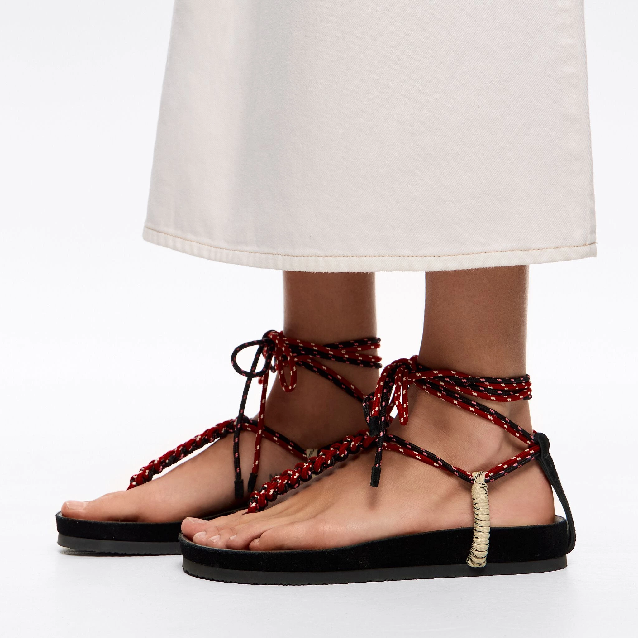 Bimba y Lola
Sandalias planas de mujer bios anatómica cabos