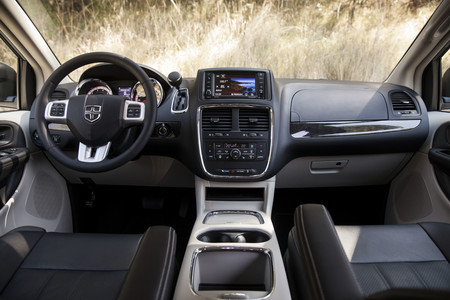 Dodge Grand Caravan 2017 Precios Versiones Y Equipamiento En México Grand Caravan Int 19