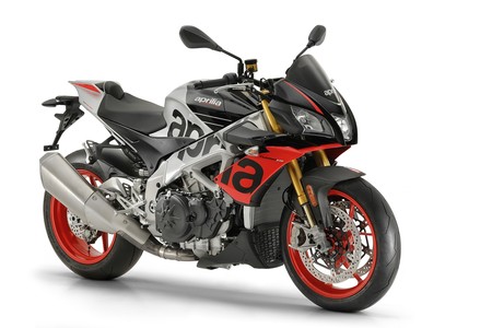 Aún más rápida: La Aprilia Tuono V4 1100 Factory se pasa a las suspensiones electrónicas Öhlins
