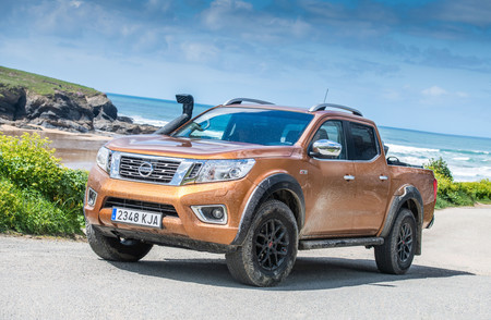 Nissan conquista a los más aventureros con su NP300 Frontier Off-Roader AT32