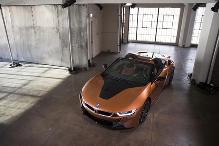 Estas son las trece claves y 30 imágenes del asombroso BMW i8 Roadster visto en persona