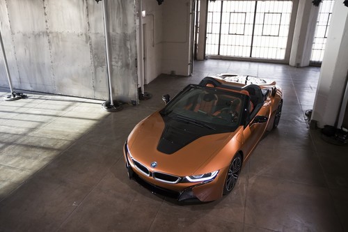 Estas son las trece claves y 30 imágenes del asombroso BMW i8 Roadster visto en persona