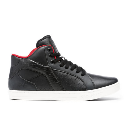 Gran promo para renovar vestuario: 2 pares de zapatos por 35€ en Zavvi con envío gratuito