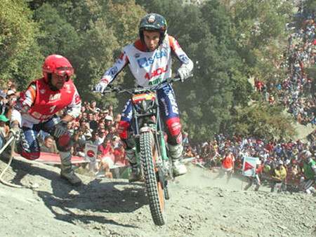 Toni Bou gana en Tona y queda a un punto de revalidar su corona