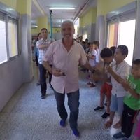 La emotiva despedida de sus alumnos a un profesor que se jubila 