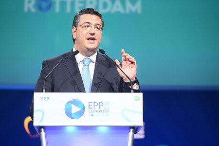 Apostolos Tzitzikostas