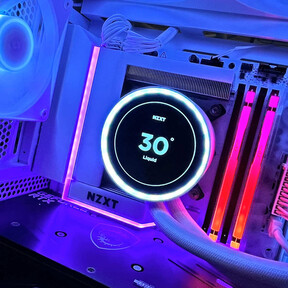 Si buscas una caja de PC grande y tan preciosa que no podrás dejar de mirarla, la tengo yo en mi casa; pero tú puedes tenerla en la tuya. Así son las H3 y H9 Flow de NZXT
