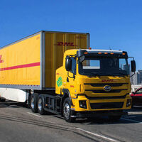 DHL ya está experimentando con camiones chinos 100% eléctricos, pero de momento sólo en recorridos cortos