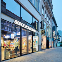 De 115 a 64 euros: Skechers liquida las zapatillas más cómodas para largas caminatas este invierno en cualquier lugar    