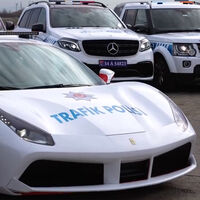 La policía turca ha detenido a un narco. Ahora patrulla con sus Ferrari, Porsche y Bentley