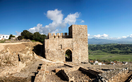 Viajes Escapadas Turismo Espana Pueblo Blanco Playa Costa Malaga Tranquilo Barato Buena Comida