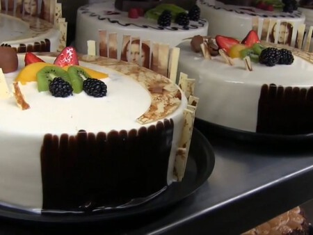Tus envases tienen una segunda vida: así puedes reciclarlos y obtener beneficios en Pastelerías Esperanza