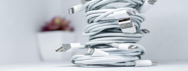 Cables y adaptadores para cargar el móvil en coche: ocho opciones por menos de 15 euros