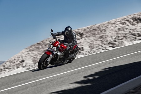 Triumph Rocket 3 2020 009