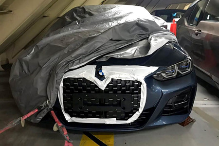 El nuevo BMW Serie 4 Coupé se deja ver sin camuflaje. Y sí, la calandra sigue siendo enorme