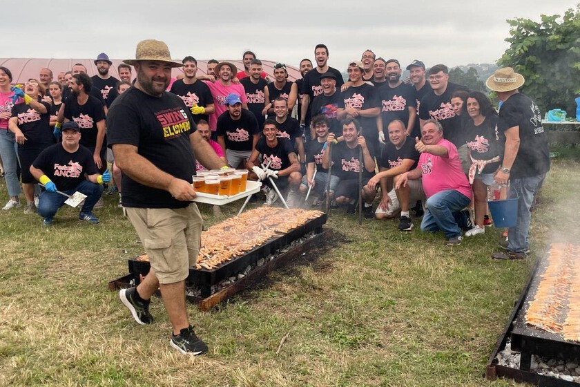 En esta aldea de A Coruña no asan sardinas por San Juan, pero repartirán casi 2.000 raciones de cigalas gratis este sábado