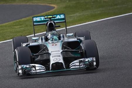 Nico Rosberg líder en los terceros libres de Suzuka. Hamilton sufre un accidente