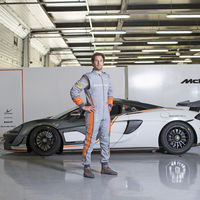 McLaren y Sparco crean un traje de carreras más ligero que tu MacBook Air